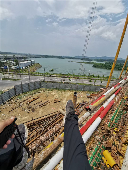 张家口市作业中发生设备损坏或人员意外，责任怎么划分？